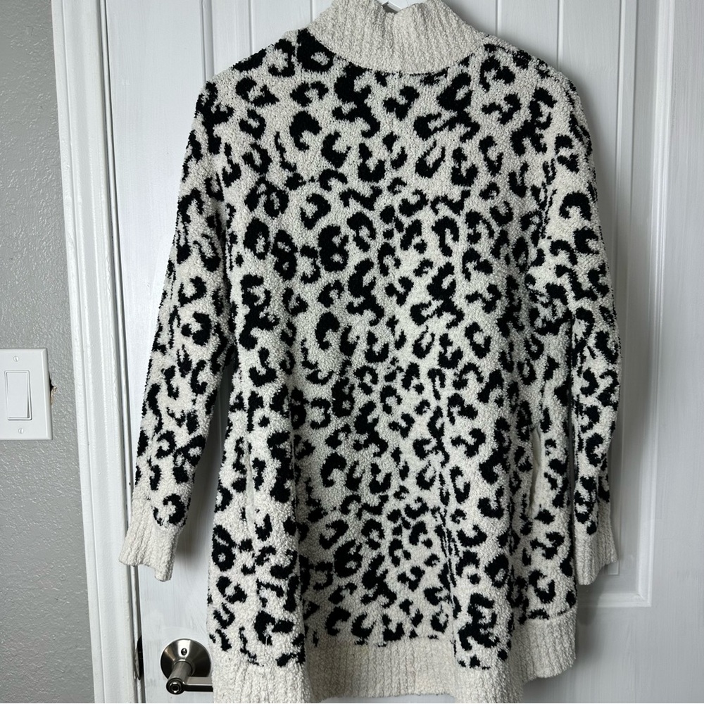 UGG Black and White leopard Print open front Cardigan with pockets size medium - Picture 7 of 8
